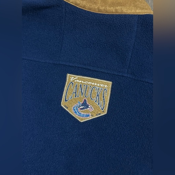 Vintage Vancouver Canucks Fleece Vest - Picture 8 of 8